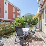 Apartman With Parking Space Baska, Krk - 22418 Baska (Krk)