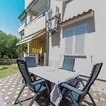 Apartman With Parking Space Baska, Krk - 22418 *